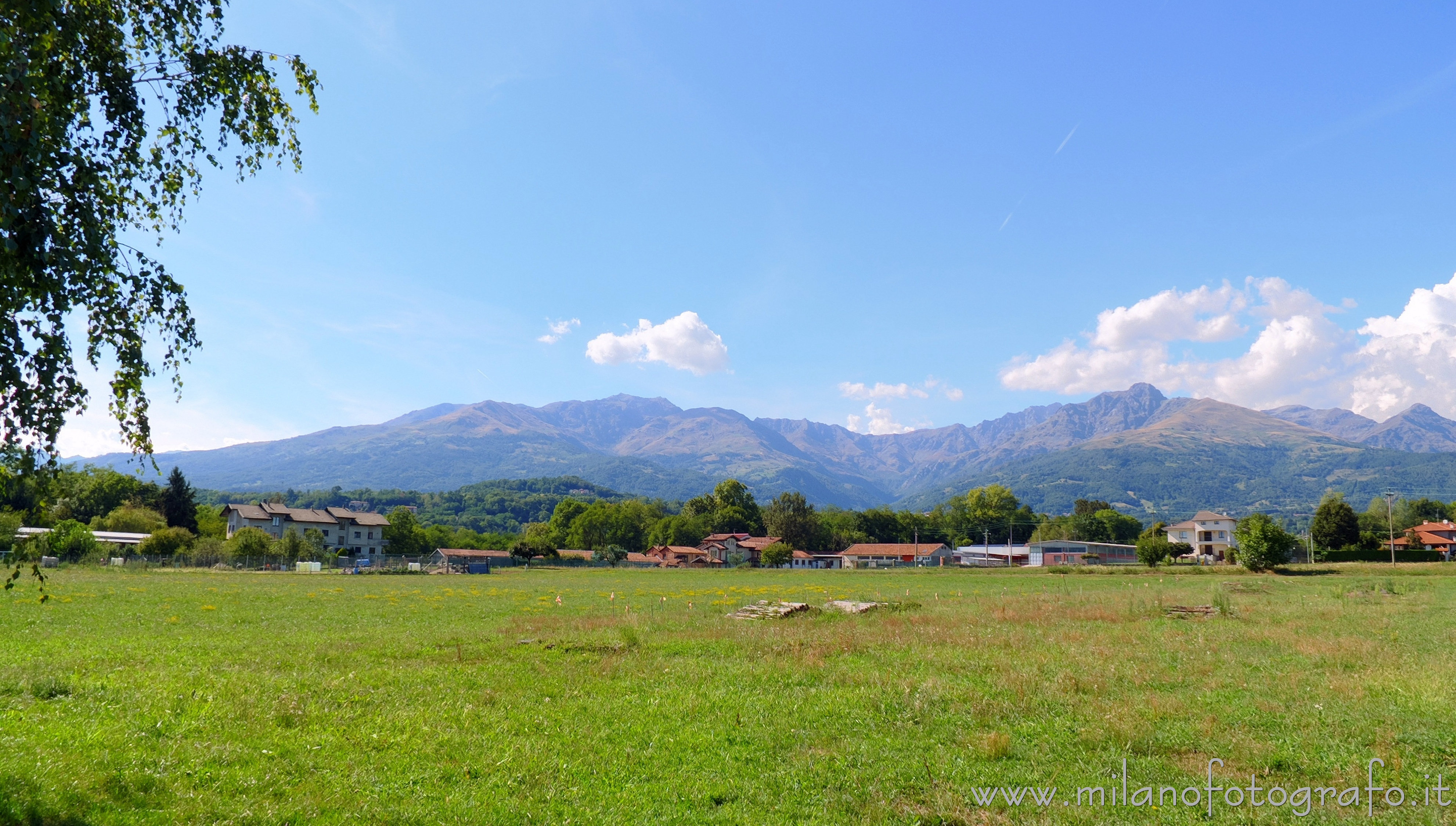 Occhieppo Inferiore (Biella) - Alpi biellesi a fianco del Santuario di San Clemente